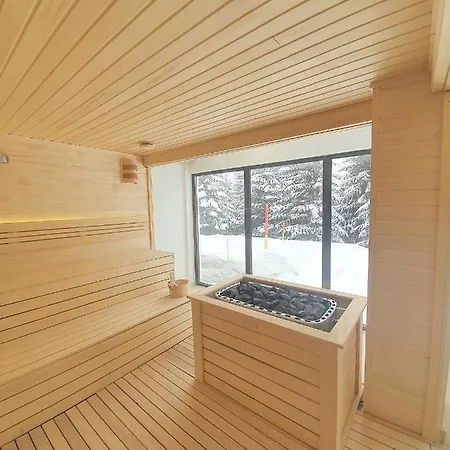 Zuta Dunja - Suncani Breg アパート コパオニク